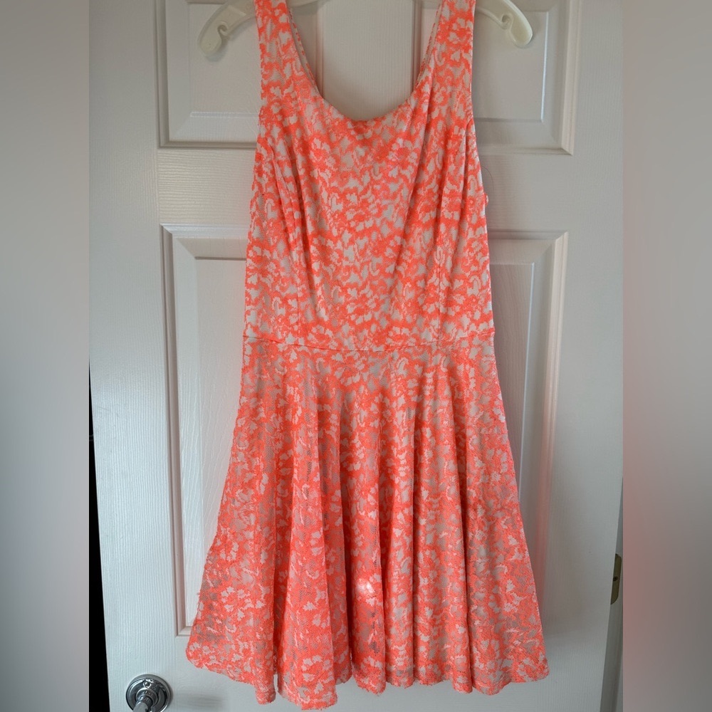 Guess Large Coral Mini-Dress